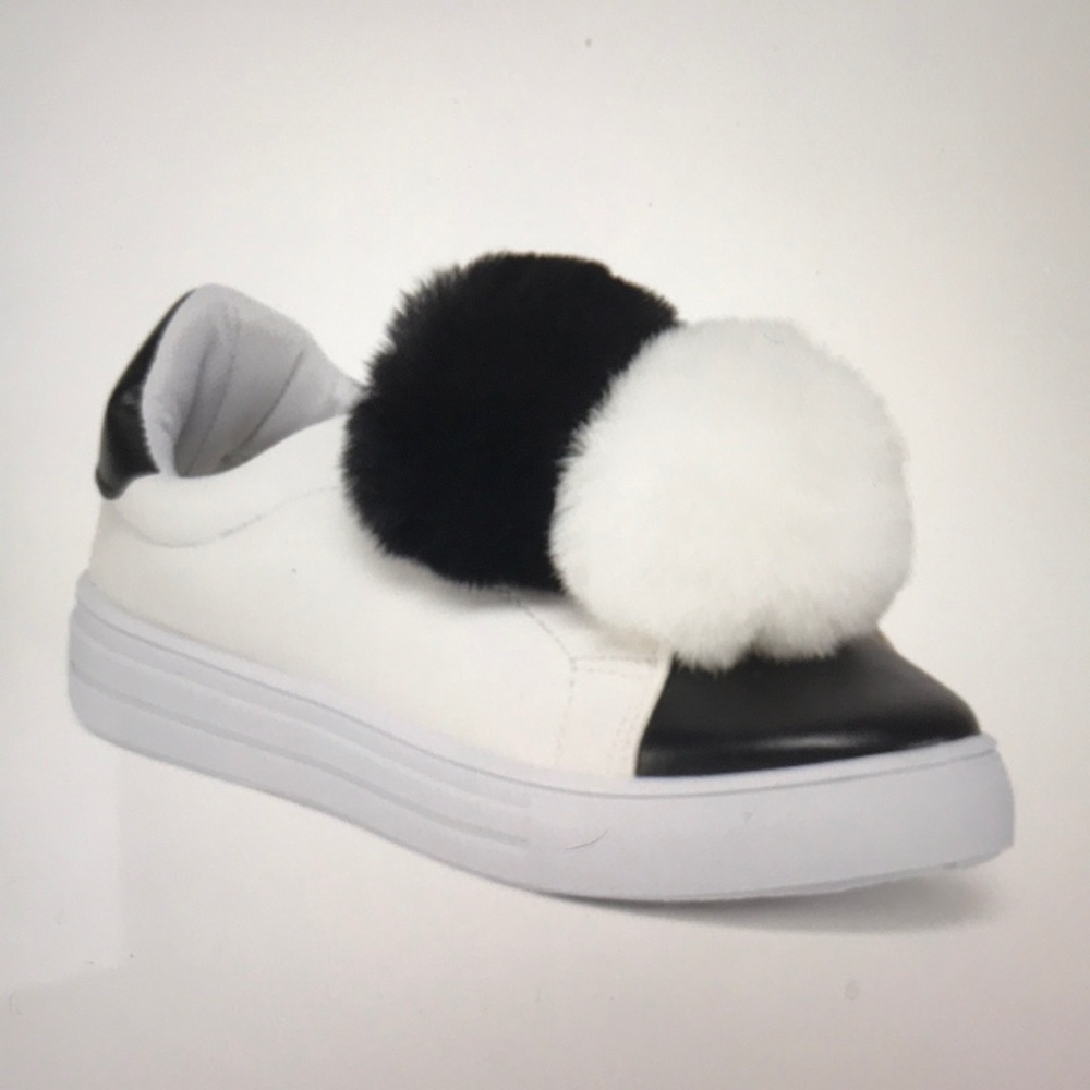 Olivia Miller Pom Pom sneakers